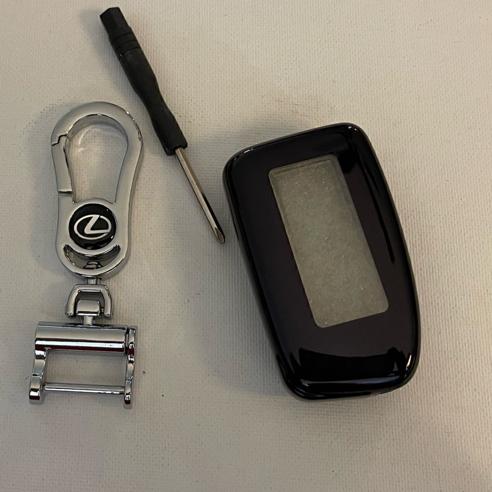 Lexus logo Key Fob Keychain in Silver with Logo & Fob Case Cover in Black NWT